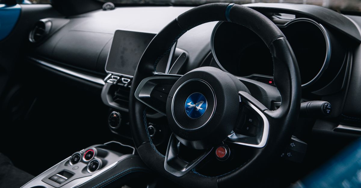 Ending a Car Lease Early: Fees, Formulas and Alternatives